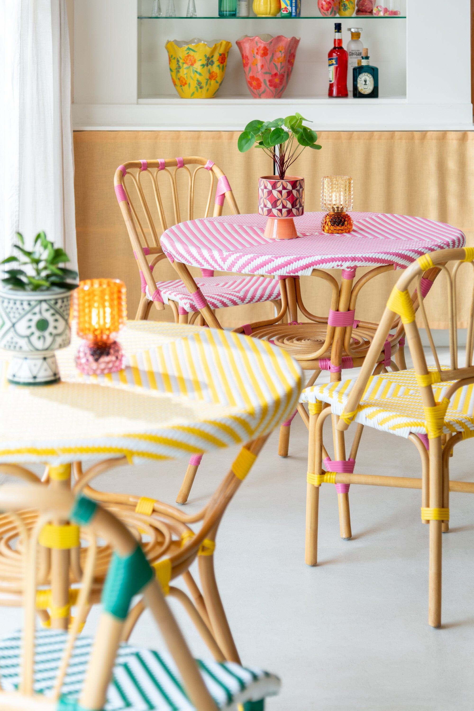 Esstisch Live Rattan/Plastik Natur/Rosa