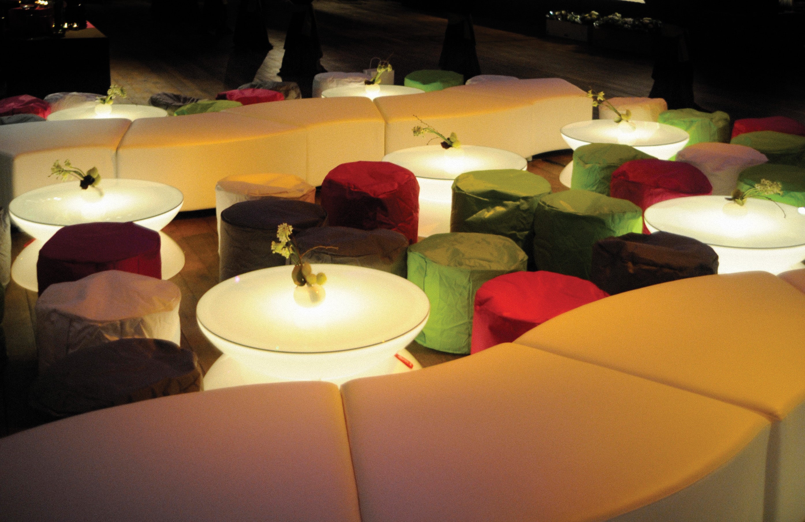 Lounge Indoor beleuchteter Tisch