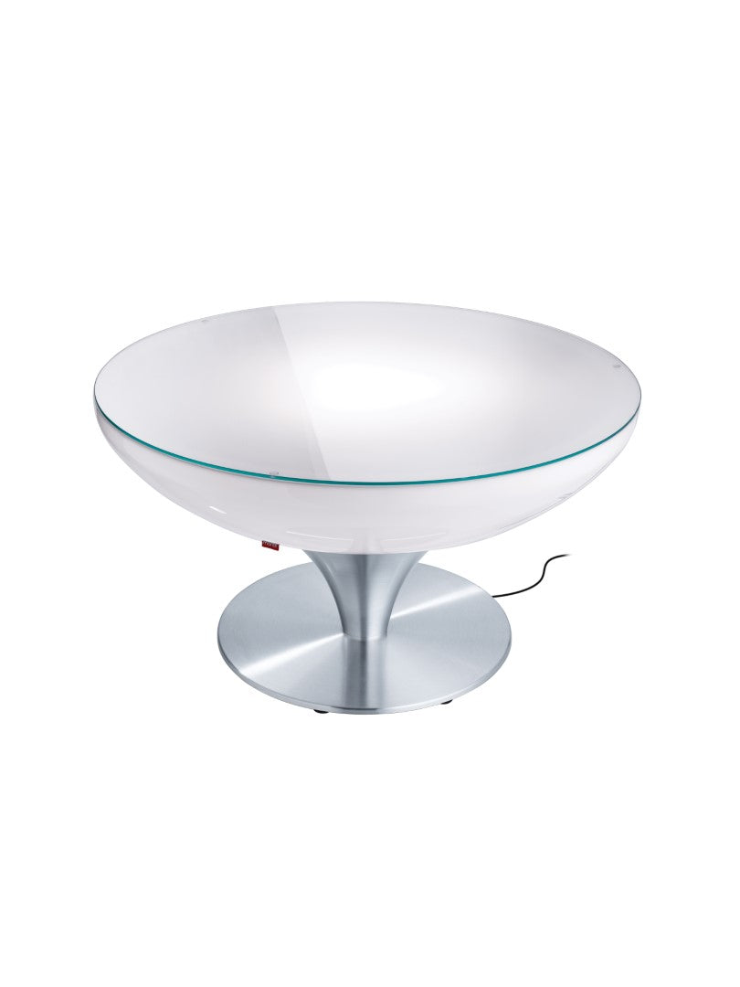 Lounge 45 Outdoor von Moree; beleuchteter Tisch im Design einer Sektschale, Tischkörper weiß transluzent mit Glasplatte aus Sicherheitsglas und einem Gestell aus Aluminium mit runder Bodenplatte; Leuchtmittel E27.