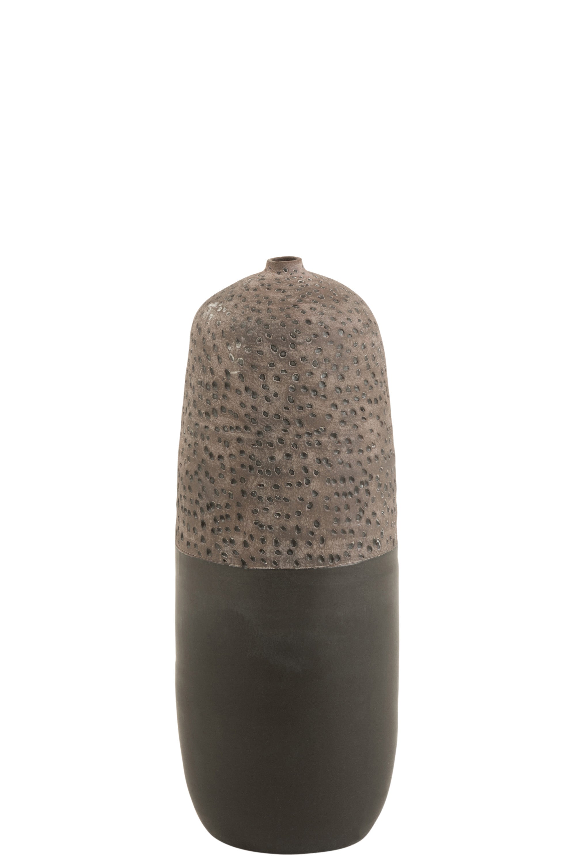 Hohe Vase aus Keramik mit extrem schmaler Öffnung; die untere Hälfte in mattem Schwarz gehalten, die obere Hälfte braun mit punktartigen Vertiefungen.