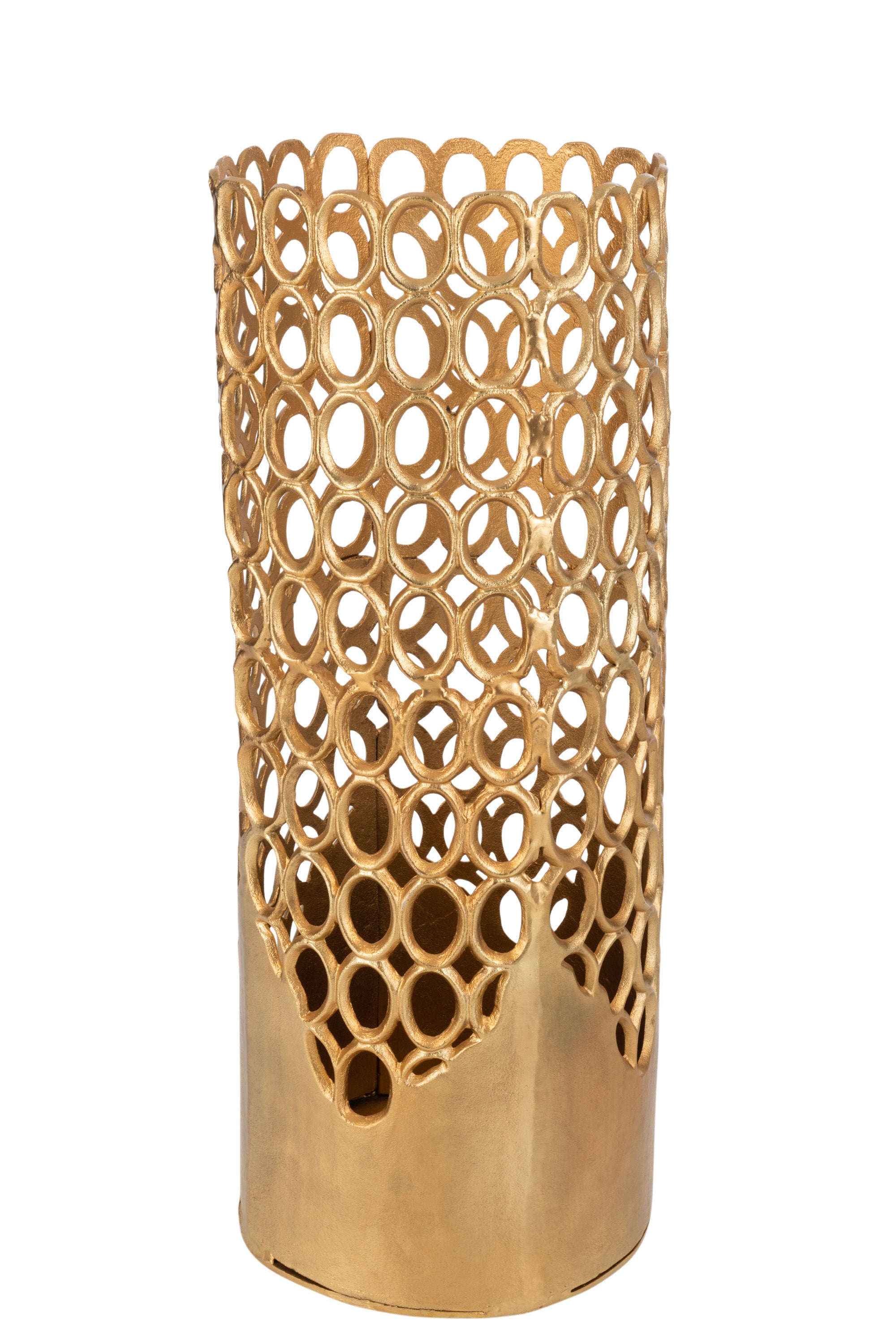 Hohe zylinderförmige Vase aus goldfarbenem Aluminium; an den glatten untere Bereich mit unregelmäßigem Abschluss, setzt sich ein Gefüge von goldenen Ringen bis zum oberen Abschluß fort.