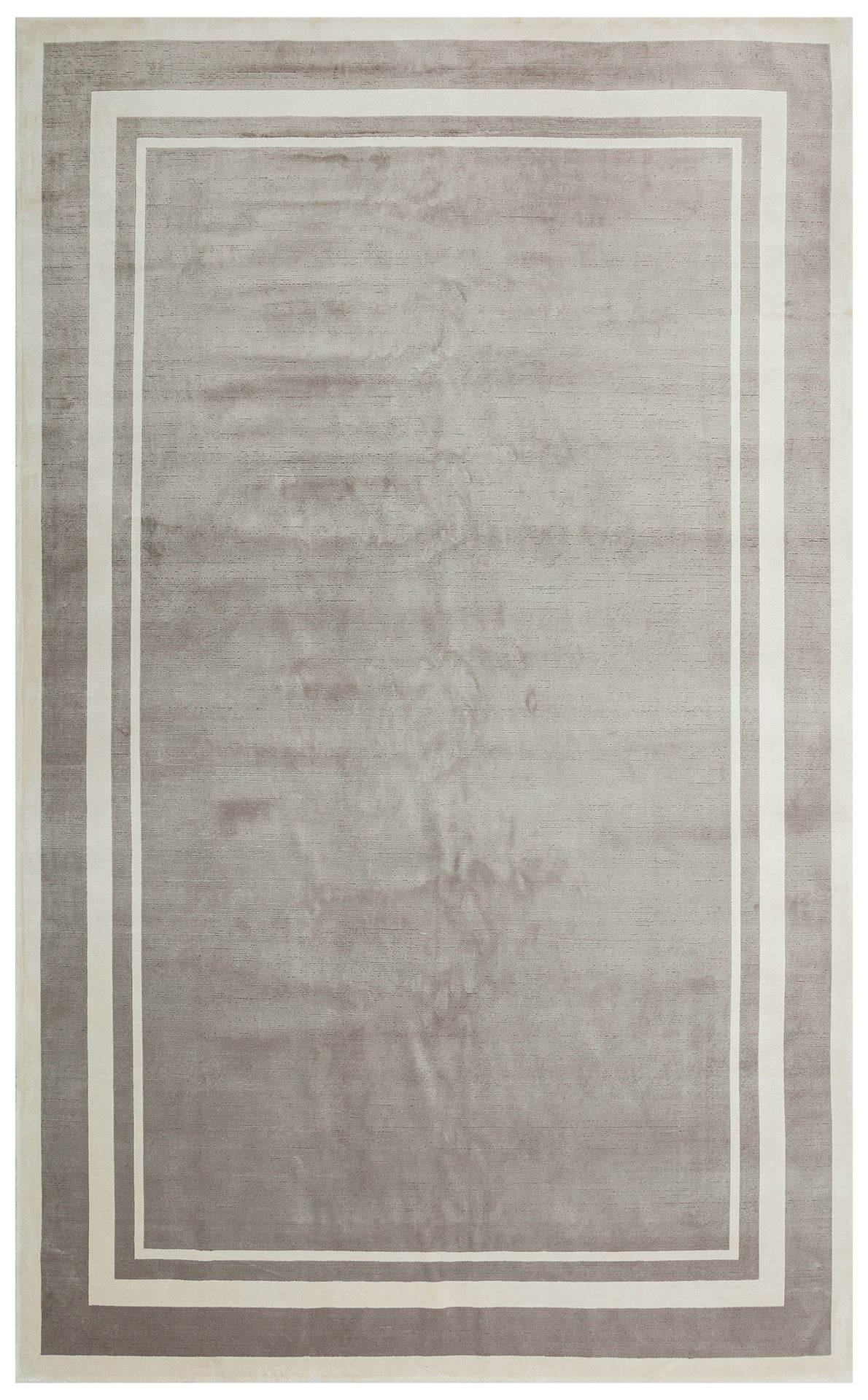 Teppich Troy grau 200x300 cm von Richmond; grauer rechteckiger Teppich. mit drei weißen Streifen in verschiedener Breite umrandet.