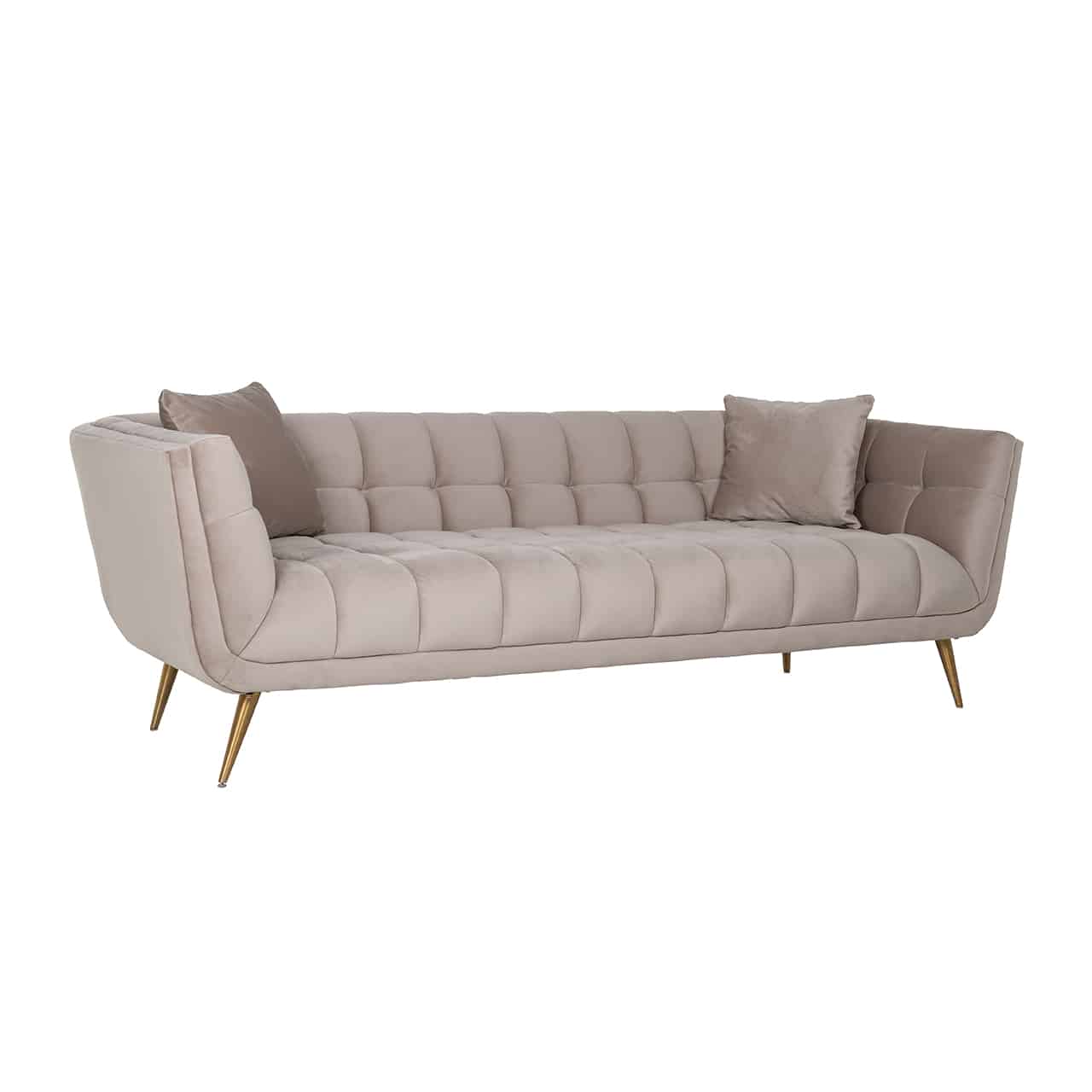 Modernes Sofa in khaki mit umlaufender Lehne, Innenseite mit quadratischer, Steppung; in beiden Ecken je ein quadratisches Kissen; Beine in matt gold, leicht nach außen stehend und nach unten spitz zulaufend.