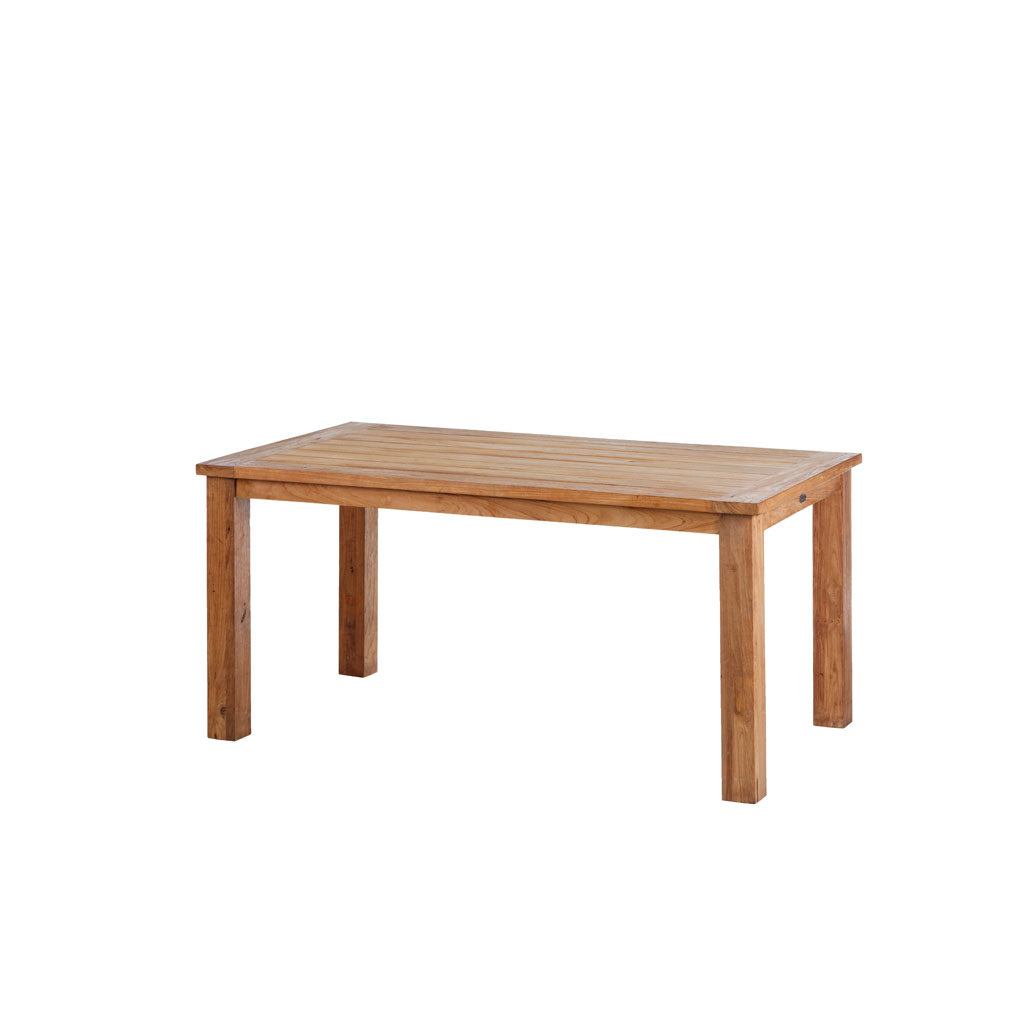 Hochwertiger, rechteckiger Tisch aus recyceltem altem Teakholz; Beine mit Schraubfüßen für Niveauausgleich.